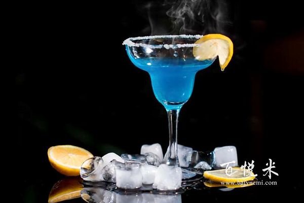 成為一名調(diào)酒師需要什么標(biāo)準(zhǔn)？什么人合適學(xué)調(diào)酒?